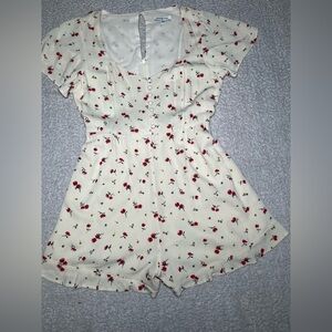 American Eagle Ivory Floral Romper Button Front Tie Back Size S/p